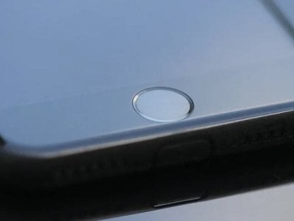 Канадские инженеры создали для смартфонов стекло, способное самостоятельно восстанавливаться